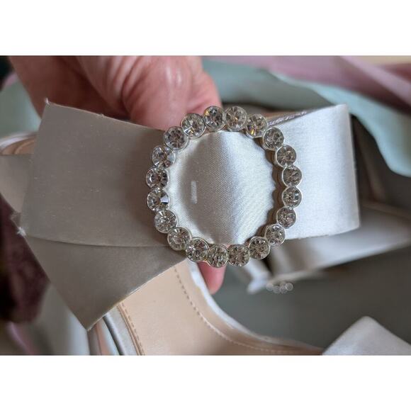 Imagine Vince Camuto IM-WESTCOTT Heels Shoes 6M Ivory Satin - Picture 10 of 12